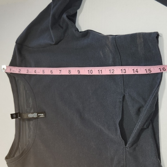 Victoria Sport Grey Long Sleeve Sheer Back Twist Front Cutout Crop Sports Top - Picture 11 of 13
